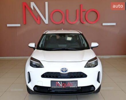 Белый Тойота Yaris Cross, объемом двигателя 1.5 л и пробегом 69 тыс. км за 25500 $, фото 5 на Automoto.ua
