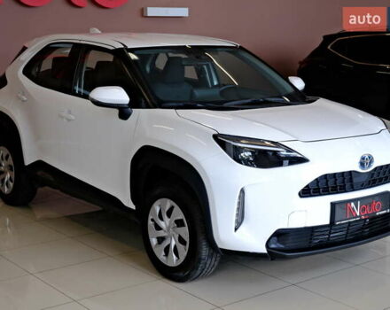 Белый Тойота Yaris Cross, объемом двигателя 1.5 л и пробегом 69 тыс. км за 25500 $, фото 7 на Automoto.ua