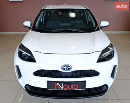 Белый Тойота Yaris Cross, объемом двигателя 1.5 л и пробегом 69 тыс. км за 25500 $, фото 2 на Automoto.ua