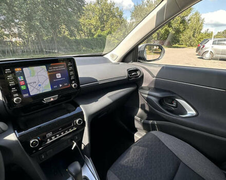 Белый Тойота Yaris Cross, объемом двигателя 1.49 л и пробегом 6 тыс. км за 26000 $, фото 24 на Automoto.ua