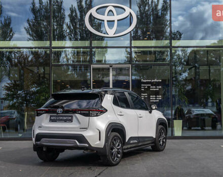 Белый Тойота Yaris Cross, объемом двигателя 1.49 л и пробегом 16 тыс. км за 30748 $, фото 19 на Automoto.ua