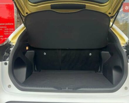 Белый Тойота Yaris Cross, объемом двигателя 1.49 л и пробегом 45 тыс. км за 28500 $, фото 12 на Automoto.ua