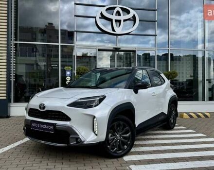 Белый Тойота Yaris Cross, объемом двигателя 1.49 л и пробегом 2 тыс. км за 33204 $, фото 1 на Automoto.ua