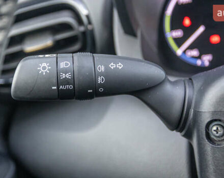 Белый Тойота Yaris Cross, объемом двигателя 1.49 л и пробегом 16 тыс. км за 30748 $, фото 25 на Automoto.ua