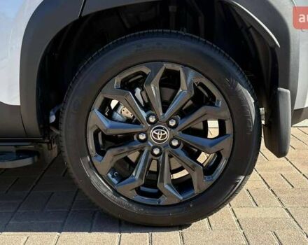 Белый Тойота Yaris Cross, объемом двигателя 1.49 л и пробегом 2 тыс. км за 33898 $, фото 14 на Automoto.ua