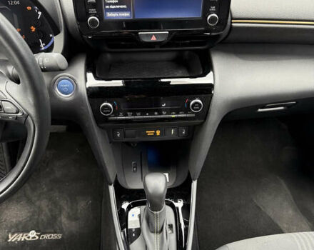 Белый Тойота Yaris Cross, объемом двигателя 2.49 л и пробегом 9 тыс. км за 17800 $, фото 8 на Automoto.ua