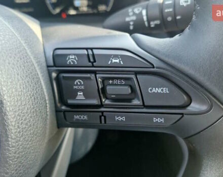 Белый Тойота Yaris Cross, объемом двигателя 1.49 л и пробегом 1 тыс. км за 32616 $, фото 15 на Automoto.ua