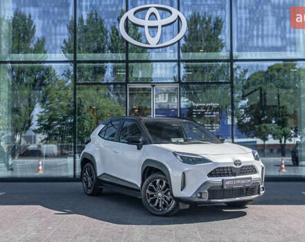 Белый Тойота Yaris Cross, объемом двигателя 1.49 л и пробегом 1 тыс. км за 33542 $, фото 19 на Automoto.ua