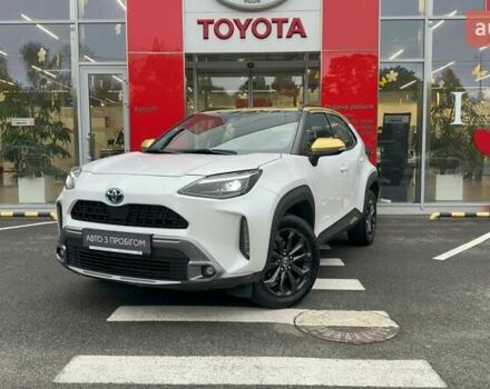 Белый Тойота Yaris Cross, объемом двигателя 1.49 л и пробегом 45 тыс. км за 28500 $, фото 1 на Automoto.ua