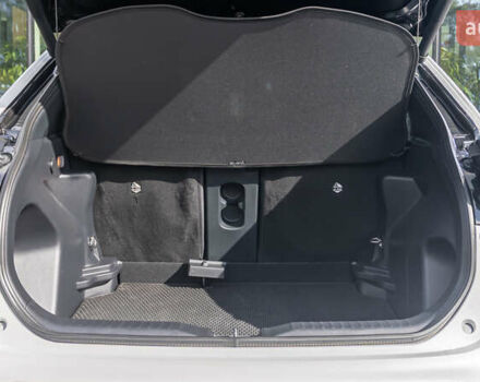 Белый Тойота Yaris Cross, объемом двигателя 1.49 л и пробегом 16 тыс. км за 30748 $, фото 9 на Automoto.ua