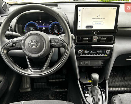 Белый Тойота Yaris Cross, объемом двигателя 1.5 л и пробегом 1 тыс. км за 34990 $, фото 15 на Automoto.ua