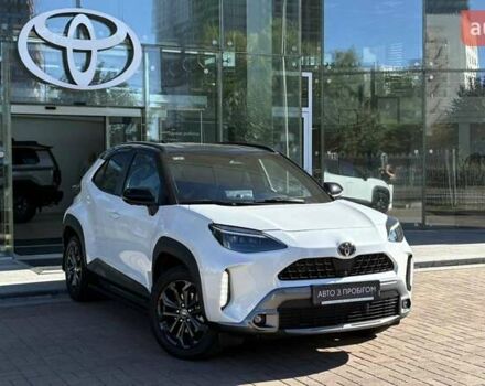 Белый Тойота Yaris Cross, объемом двигателя 1.49 л и пробегом 2 тыс. км за 33898 $, фото 17 на Automoto.ua