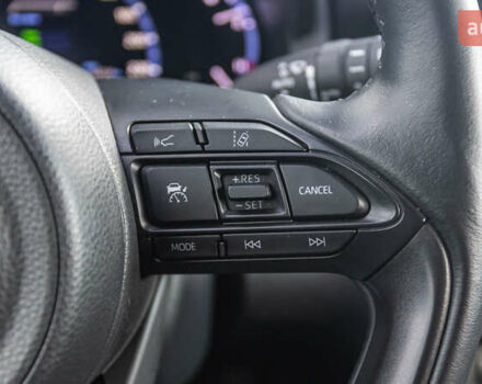 Белый Тойота Yaris Cross, объемом двигателя 1.49 л и пробегом 16 тыс. км за 30748 $, фото 28 на Automoto.ua