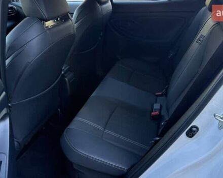 Белый Тойота Yaris Cross, объемом двигателя 1.49 л и пробегом 2 тыс. км за 33898 $, фото 10 на Automoto.ua