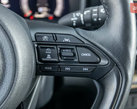 Белый Тойота Yaris Cross, объемом двигателя 1.49 л и пробегом 1 тыс. км за 33542 $, фото 29 на Automoto.ua