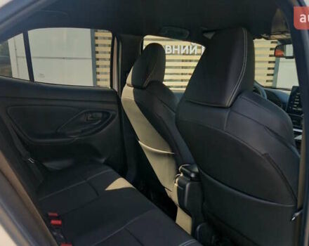 Белый Тойота Yaris Cross, объемом двигателя 1.49 л и пробегом 1 тыс. км за 32703 $, фото 6 на Automoto.ua
