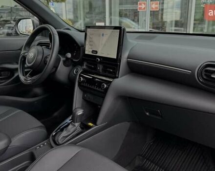 Белый Тойота Yaris Cross, объемом двигателя 1.49 л и пробегом 2 тыс. км за 33204 $, фото 19 на Automoto.ua