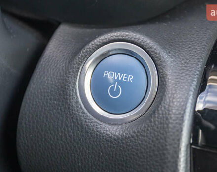 Белый Тойота Yaris Cross, объемом двигателя 1.49 л и пробегом 16 тыс. км за 30748 $, фото 29 на Automoto.ua