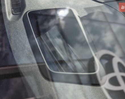 Белый Тойота Yaris Cross, объемом двигателя 1.49 л и пробегом 16 тыс. км за 30748 $, фото 30 на Automoto.ua