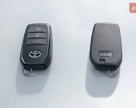 Белый Тойота Yaris Cross, объемом двигателя 1.49 л и пробегом 16 тыс. км за 30748 $, фото 34 на Automoto.ua