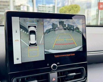 Белый Тойота Yaris Cross, объемом двигателя 1.49 л и пробегом 2 тыс. км за 33204 $, фото 35 на Automoto.ua