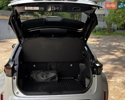 Белый Тойота Yaris Cross, объемом двигателя 1.49 л и пробегом 8 тыс. км за 35500 $, фото 12 на Automoto.ua