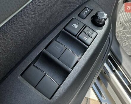 Белый Тойота Yaris Cross, объемом двигателя 1.49 л и пробегом 2 тыс. км за 33204 $, фото 38 на Automoto.ua