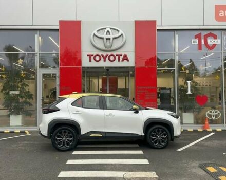 Белый Тойота Yaris Cross, объемом двигателя 1.49 л и пробегом 45 тыс. км за 28500 $, фото 24 на Automoto.ua