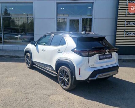 Белый Тойота Yaris Cross, объемом двигателя 1.49 л и пробегом 1 тыс. км за 32616 $, фото 1 на Automoto.ua