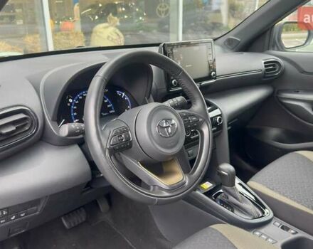 Белый Тойота Yaris Cross, объемом двигателя 1.49 л и пробегом 45 тыс. км за 28500 $, фото 15 на Automoto.ua