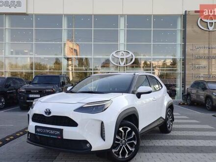 Білий Тойота Yaris Cross, об'ємом двигуна 1.49 л та пробігом 88 тис. км за 25780 $, фото 1 на Automoto.ua