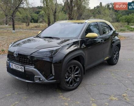 Черный Тойота Yaris Cross, объемом двигателя 1.5 л и пробегом 34 тыс. км за 28300 $, фото 3 на Automoto.ua