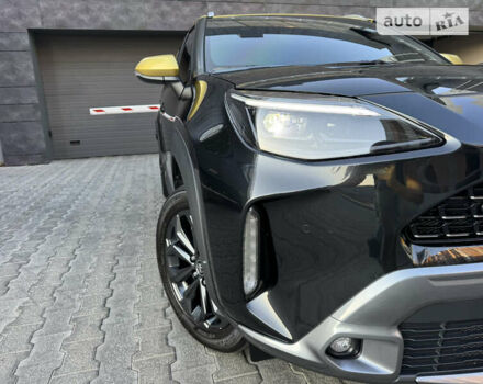 Чорний Тойота Yaris Cross, об'ємом двигуна 1.49 л та пробігом 47 тис. км за 26900 $, фото 8 на Automoto.ua