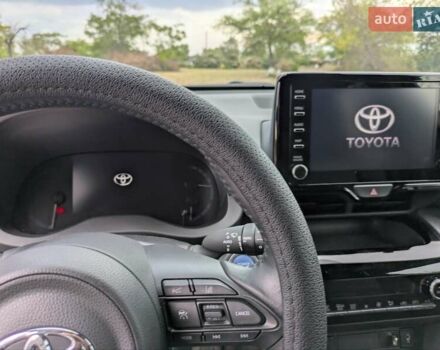 Черный Тойота Yaris Cross, объемом двигателя 1.5 л и пробегом 34 тыс. км за 28300 $, фото 8 на Automoto.ua