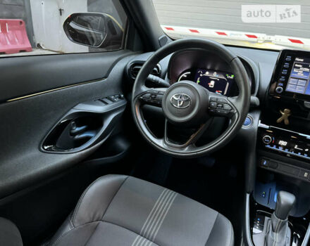 Чорний Тойота Yaris Cross, об'ємом двигуна 1.49 л та пробігом 47 тис. км за 26900 $, фото 50 на Automoto.ua