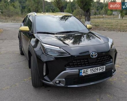Черный Тойота Yaris Cross, объемом двигателя 1.5 л и пробегом 34 тыс. км за 28300 $, фото 4 на Automoto.ua