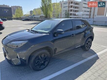 Тойота Yaris Cross 2023 у Києві на Automoto.ua Чорний Тойота Yaris Cross, об'ємом двигуна 1.49 л та пробігом 23 тис. км за 21000 $, фото 1 на Automoto.ua