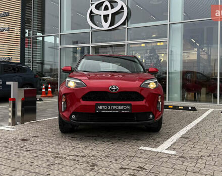 Червоний Тойота Yaris Cross, об'ємом двигуна 1.49 л та пробігом 38 тис. км за 24900 $, фото 4 на Automoto.ua