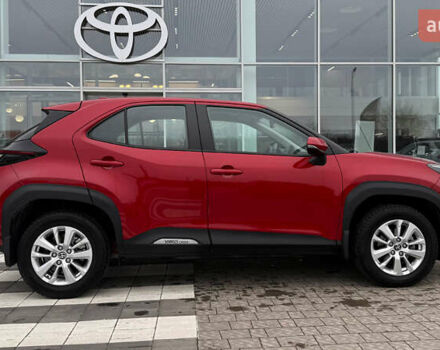 Червоний Тойота Yaris Cross, об'ємом двигуна 1.49 л та пробігом 38 тис. км за 24900 $, фото 16 на Automoto.ua