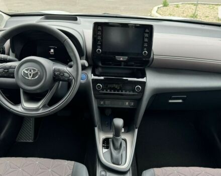 Тойота Yaris Cross, об'ємом двигуна 1.49 л та пробігом 0 тис. км за 33149 $, фото 14 на Automoto.ua