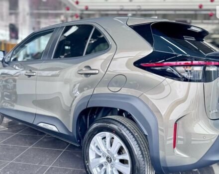купить новое авто Тойота Yaris Cross 2024 года от официального дилера Тойота на Столичному Тойота фото