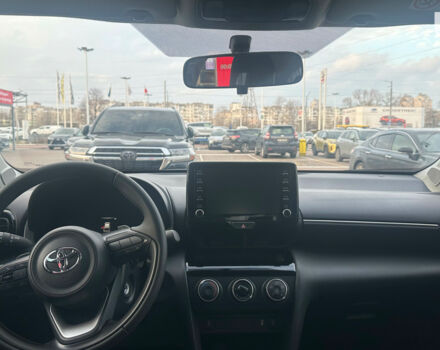 Тойота Yaris Cross, объемом двигателя 1.49 л и пробегом 0 тыс. км за 24876 $, фото 5 на Automoto.ua