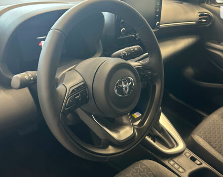 Тойота Yaris Cross, объемом двигателя 1.49 л и пробегом 0 тыс. км за 29415 $, фото 2 на Automoto.ua