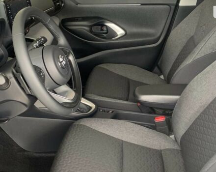 Тойота Yaris Cross, объемом двигателя 1.49 л и пробегом 0 тыс. км за 25633 $, фото 7 на Automoto.ua