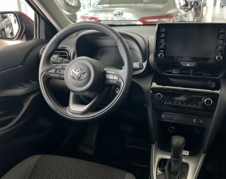 Тойота Yaris Cross, об'ємом двигуна 1.49 л та пробігом 0 тис. км за 26737 $, фото 16 на Automoto.ua