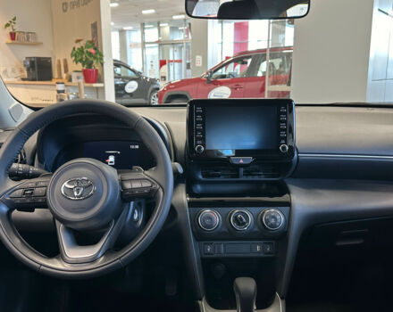 Тойота Yaris Cross, объемом двигателя 1.49 л и пробегом 0 тыс. км за 24307 $, фото 4 на Automoto.ua