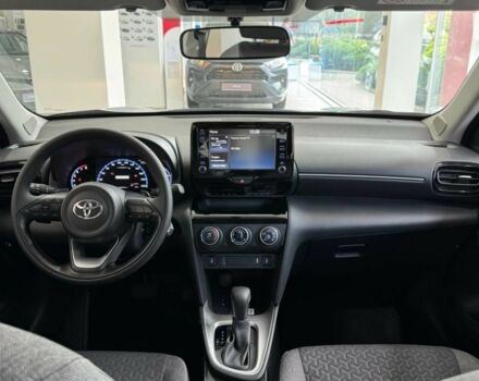 Тойота Yaris Cross, об'ємом двигуна 1.49 л та пробігом 0 тис. км за 26028 $, фото 8 на Automoto.ua