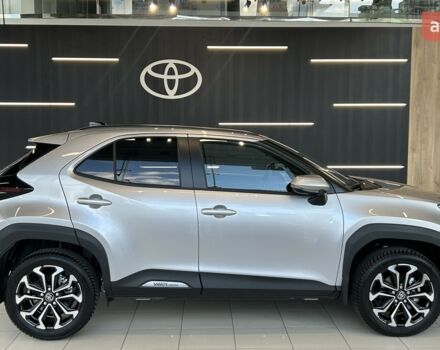 Тойота Yaris Cross, об'ємом двигуна 1.49 л та пробігом 0 тис. км за 31239 $, фото 9 на Automoto.ua