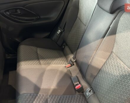 Тойота Yaris Cross, об'ємом двигуна 1.49 л та пробігом 0 тис. км за 31239 $, фото 16 на Automoto.ua