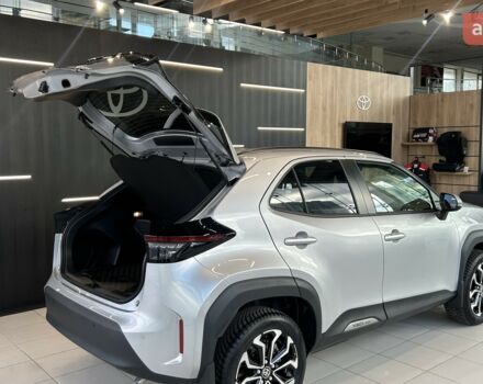 Тойота Yaris Cross, об'ємом двигуна 1.49 л та пробігом 0 тис. км за 31239 $, фото 24 на Automoto.ua